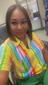 Shana Good's Instagram, Twitter & Facebook