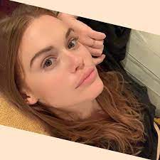 She is an american actress. Holland Roden Actress Bio Wiki Boyfriend Net Worth Height Weight Career Facts Starsgab