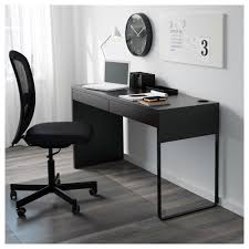 Kupit Mikke Pismennyj Stol Belyj 142x50 Sm Po Vygodnoj Cene V Internet Magazine Ikea In 2021 Micke Schreibtisch Ikea Kleiner Schreibtisch Schreibtisch Fur Schlafzimmer