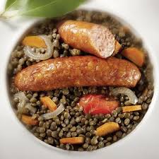 Recette Lentilles Aux Saucisses Fumees Magazine Omnicuiseur Recette Recette Lentilles Saucisse Lentille Recettes De Cuisine