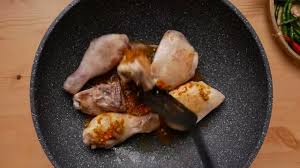 Bukan hanya ayam goreng, tetapi pelbagai resepi ayam yang anda boleh cuba. Anjung Pauh Steamboat Grill Ayam Masak Lemak Cili Padi By Che Nom Facebook