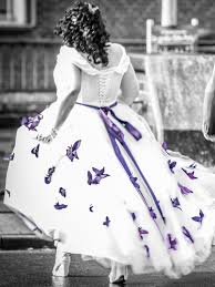 Check spelling or type a new query. Ausgefallenes Brautkleid Farbig Schmetterlinge Grosse Grosse Hochzeitskleid Fur Mollige Braut Kleid Hochzeit Braut Brautkleid