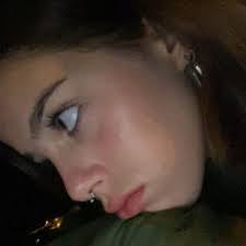 Cindy Looper's Instagram, Twitter & Facebook