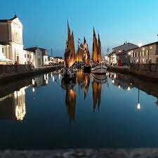 Dieses hotel am strand liegt im stadtzentrum und ist dank der hervorragenden lage (cesenatico) nur 2 km entfernt von: Porto Canale La Sera Picture Of Porto Canale Cesenatico Tripadvisor