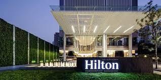 Pla Hilton Doubletree 42 Hotel Landscape Hotel Entrance Hotel Canopy