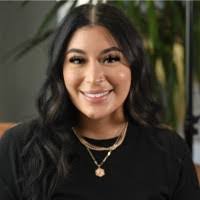 Evelyn Sorto's Instagram, Twitter & Facebook