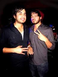 Little brother eli + eb. My Twin Brother Eli Left 8 Min Apart Pic Was Taken Spring Break 11 He Passed Away 8 27 11 I Haven T Been The Same Since I Miss Him Every Minute I M Awake We