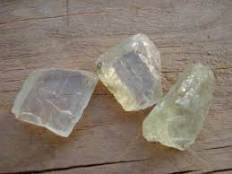 Rough Yellow Spodumene Raw Uncut Yellow Gems 3 By Magicgemsbox 7 00 Yellow Gems My Gems Rough Crystal