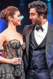 Neetu singh is rishi kapoor's wife. Ranbir Kapoor On His Upcoming Wedding To Alia Bhatt I Want To Tick Mark That Goal Very Soon In My Life Vogue India