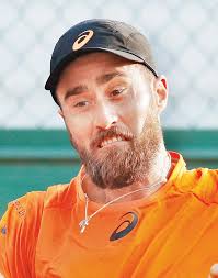 French Open: Tearful Steve Johnson pays tribute to late father
