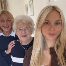 Do any of you have really vivid dreams ? Is it an adhd thing ?