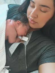 Motherhood: A short labor and delivery story🥰