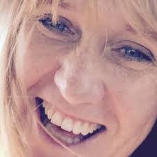 Candice Pullen's Instagram, Twitter & Facebook