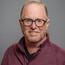 DANIEL M SWAIN, ARCHITECT