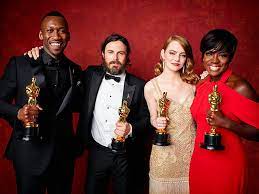 The 89th academy awards show officially kicks off at 8:30 p.m. Hd Wallpaper Casey Affleck Mahershala Ali Oscar Winners 2017 Viola Davis Wallpaper Flare