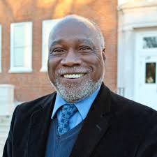 Reginald Owens (@regowens2)