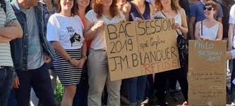 Retrouvez toutes les informations utiles sur ce lycée général et technologique public Bac En Val De Marne Incidents De Jury Et Fuites De Sujets 94 Citoyens