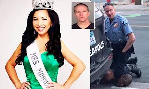 Search for your favourite type of multiplayer server here, whether it's towny, factions, minigames, hunger games or just pure vanilla minecraft servers. Derek Chauvin S Wife Files For Divorve After Husband Was Arrested And Charged With The Murder Of George Floyd Ask Teekay