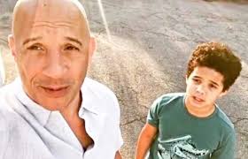 Setelah kecelakaan mobil yang meledak di tokyo, dia keluar dari persembunyiannya untuk membantu dom dan timnya dalam perang melawan cipher dan jakob. Anak Dari Vin Diesel Akan Main Film Fast Furious 9 Perankan Dominic Toretto Muda Hai Media Informasi Anak Bangsa