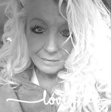 Ashley Bellows's Instagram, Twitter & Facebook