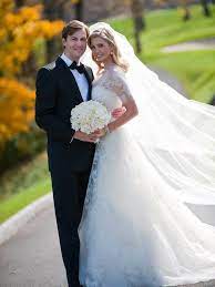 If i had a choice between melania knauss and a dead chicken, i'd rather french kiss the dead chicken. Brautkleid Von Ivanka Trump Hochzeitsfeier Ideen Kleid Hochzeit Hochzeitskleid Spitze
