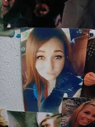 Looking for new generous friends, dont add me if you are not looking to add  funds to my account! 28yo. 5'7, Long luscious hair, green eyes. Likes long  walks .. fun activities,