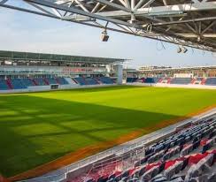 Most of its facilities are situated in budapest's 13th district in the north of the town. Penteken Mar Merkozest Jatszanak Az Uj Vasas Stadionban Magyar Epitok