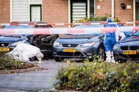 Willem ii and sparta rotterdam kicked off at 6.30 p.m. In Beeld De Liquidatie Van Timon Badloe 43 Uit Nieuwegein Foto Ad Nl