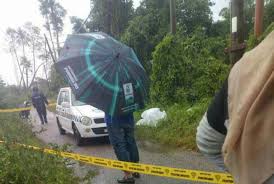 Budak maut terkena renjatan elektrik ketika bermain handphone yang sedang dicas. Lelaki Maut Terkena Renjatan Elektrik