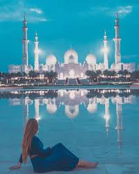 A Complete Visitor S Guide To Abu Dhabi We Are Travel Girls Abu Dhabi Photo Spots Girls Trip