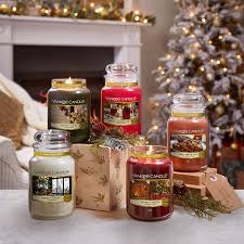 Amazon Com Yankee Candle Medium Jar Candle Christmas Morning Punch Home Kitchen