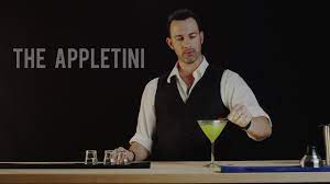 Start by adding the apple juice and lemon juice to the shaker. How To Make The Appletini Best Drink Recipes Youtube