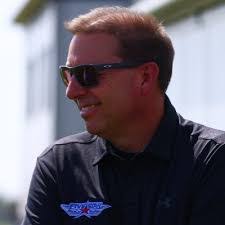 Kenton Allen's Instagram, Twitter & Facebook