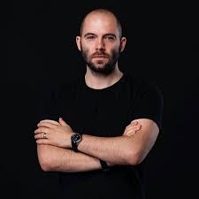 Film frantuzesc bazat pe o poveste adevarata care, desi este prezentat ca o drama, are multe momente de umor si comic. Zi Mi Un Film Bun Home Facebook