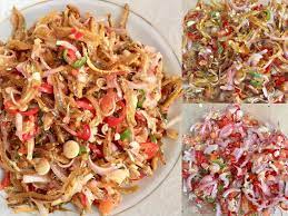 Hiris nipis bawang merah, bawang besar, cili merah, cili padi, bunga kantan, serai dan daun kesum. Resepi Kerabu Ikan Bilis Rangup Masam Pedas Berseleranya Makan Daridapur Com