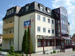 Allerdings soll nach außen keine neue einheit entstehen. Raiffeisenbank Altdorf Feucht Eg Geschaftsstelle Winkelhaid Bewertungen Offnungszeiten Artikel Gemeinwohlbilanz