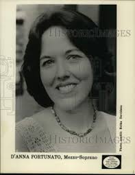 Press Photo Mezzo-soprano singer D'Anna Fortunato