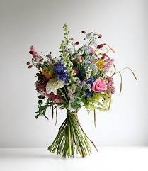 A Wild Meadow British Flowers Brides Bouquet Using Lots Of Different Flowers Th Bouquet Brides Bri In 2020 Braut Blumen Wildblumen Hochzeit Blumenstrauss Hochzeit