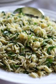 Salade D Orzo Aux Fines Herbes Et Au Citron Veggie Recipes Salad Recipes Gordon Ramsey Recipes