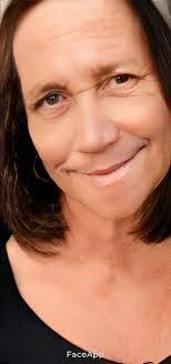 Elsa Pintado's Instagram, Twitter & Facebook