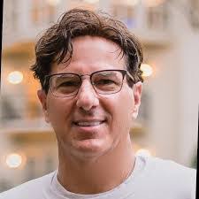 Jeff Bredeson's Instagram, Twitter & Facebook