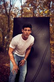 Gif emilio sakraya as henry in the secret history movie adaptation. Berlins Durchstarter Nummer Eins Emilio Sakraya Und Sein Neuer Film Kalte Fusse