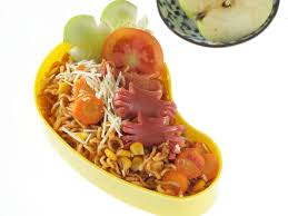 Jangan terlalu lama memasak bayam agar daunnya tetap hijau cantik dan tidak terlalu lembek. Resep Mi Goreng Sosis Enak Menu Sahur Praktis Yang Bisa Disantap Tanpa Nasi Semua Halaman Sajian Sedap
