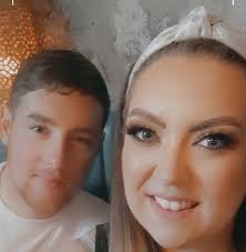 Looking for someone who could host Xmas wreath making class