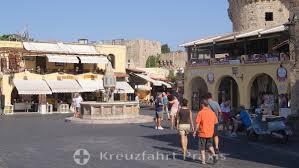 Sie ist mit etwa 57.000 einwohnern zugleich die größte stadt. Rhodos Stadt Geschichte Hautnah Erleben
