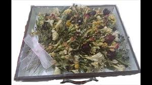 Hobi el sanatları ürünlerini kurutulmuş çiçekler kategorisinde kurutulmuş çiçek ürün ismiyle bulabilir, hobizubi.com adresinden hızlı sipariş verebilirsiniz. Kurumus Ciceklerden Sus Yapma How To Use Dried Flowers Making Ornaments Youtube