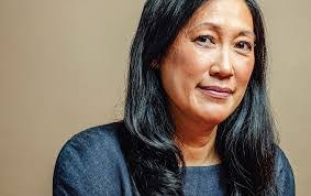 Suzanne Rosenblum's Instagram, Twitter & Facebook