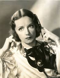 Who is Inez Courtney dating? Inez Courtney boyfriend, husband