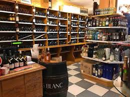 Cave à vin en palette, wine, vin pas cher Shopping In Vonnas La Maison Blanc Wines Bakery Decoration