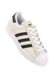 Adidas superstar modelleri, adidas superstar markaları, seçenekleri, özellikleri ve en uygun fiyatları n11.com'da sizi bekliyor! Superstar Adv Adidas Alle Schuhe In White Coreblack Gold Fur Damen Titus